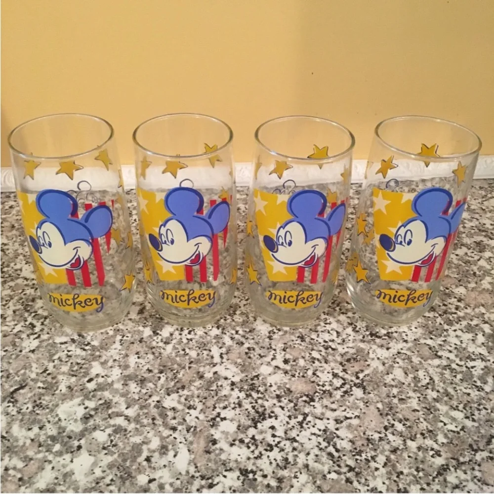 Disney glasses Mickey stars stripes drinking set of 4 Mouse Anchor Hocking 1980s